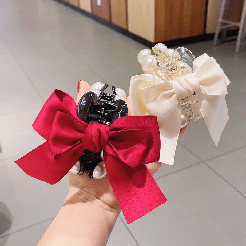 pearl bow hair claw
