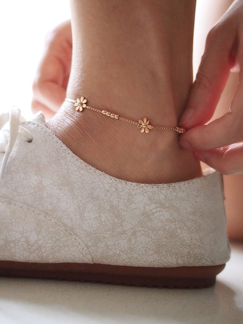 rose gold zirconia anklet