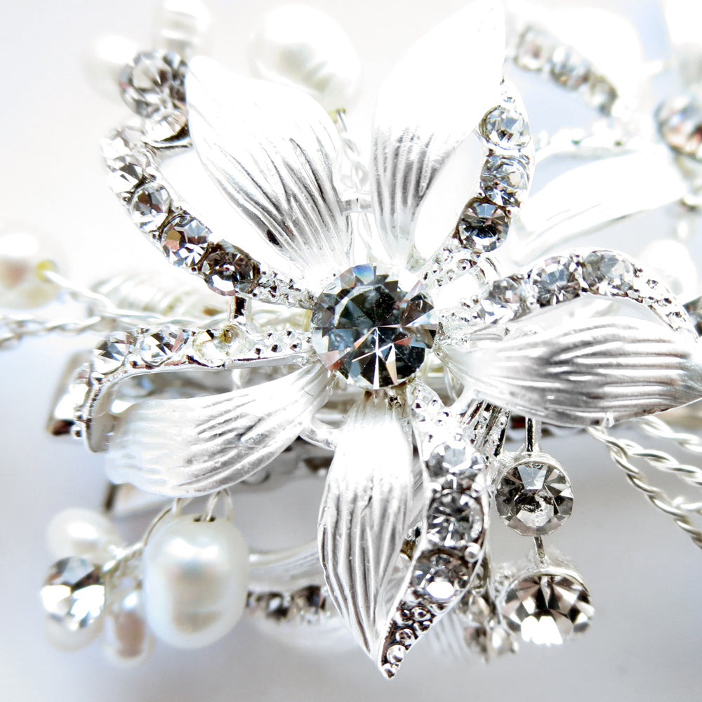 pearl hair clip set