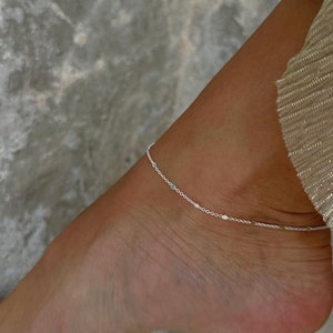 dainty gold chain anklet