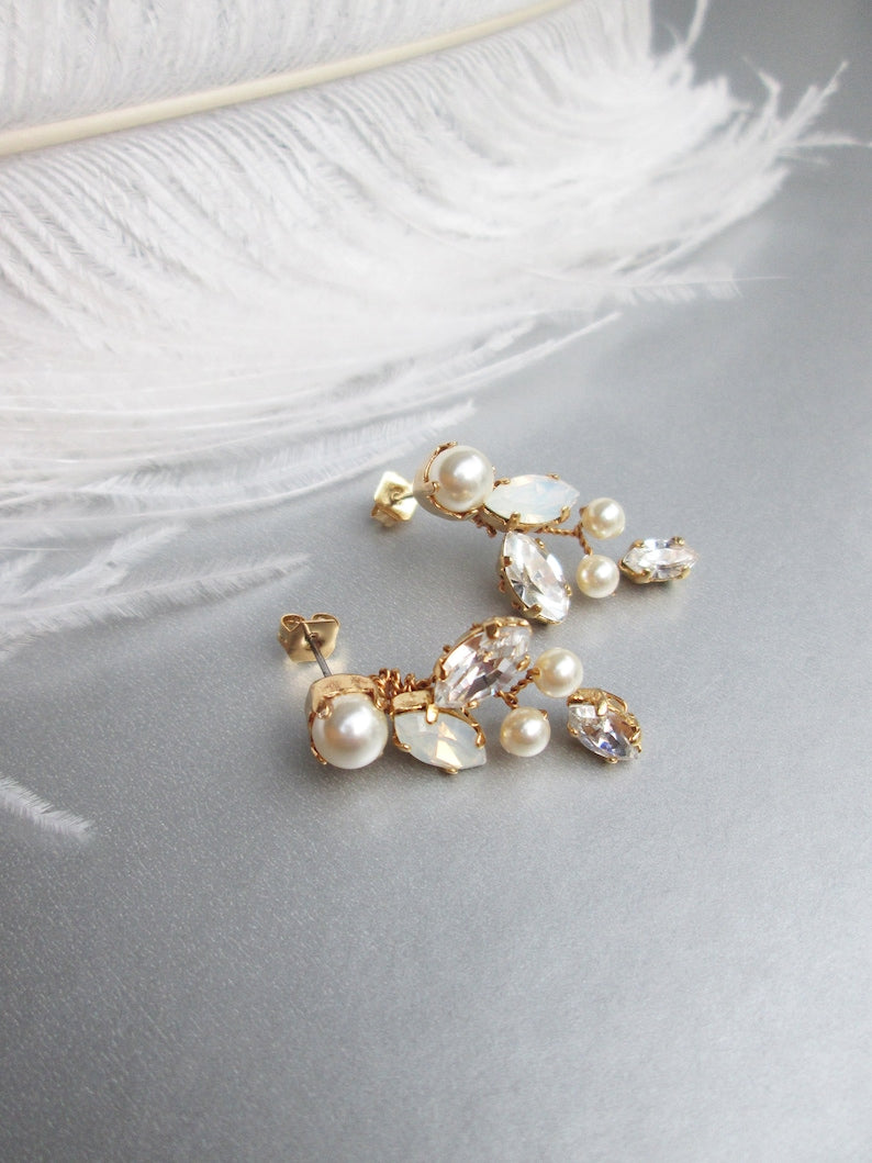 pearl crystal stud earrings