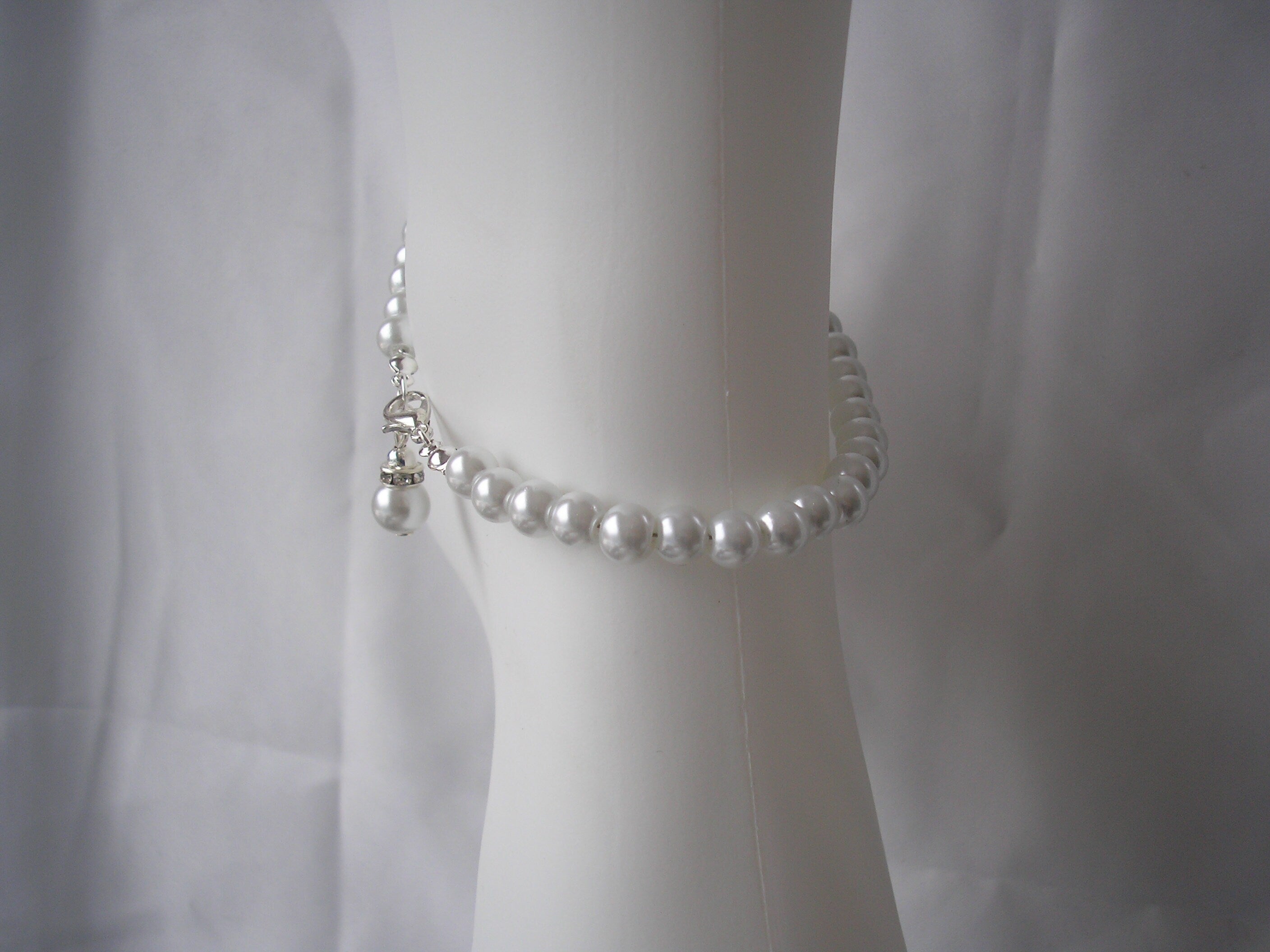 pearl ankle bracelet elegant